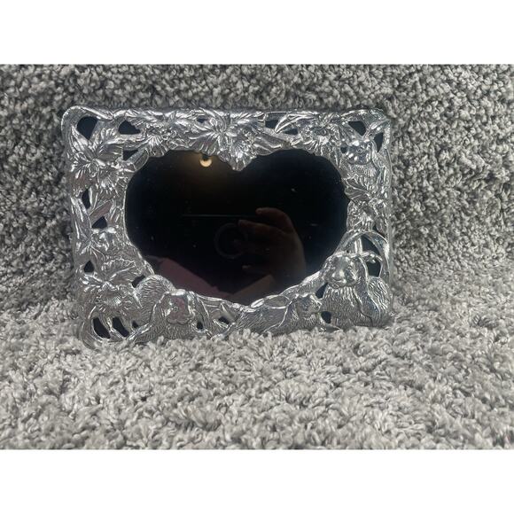 Arthur Court Bunny Rabbit Heart Center Pewter Frame 9.5x7 Picture Frame - Picture 6 of 10